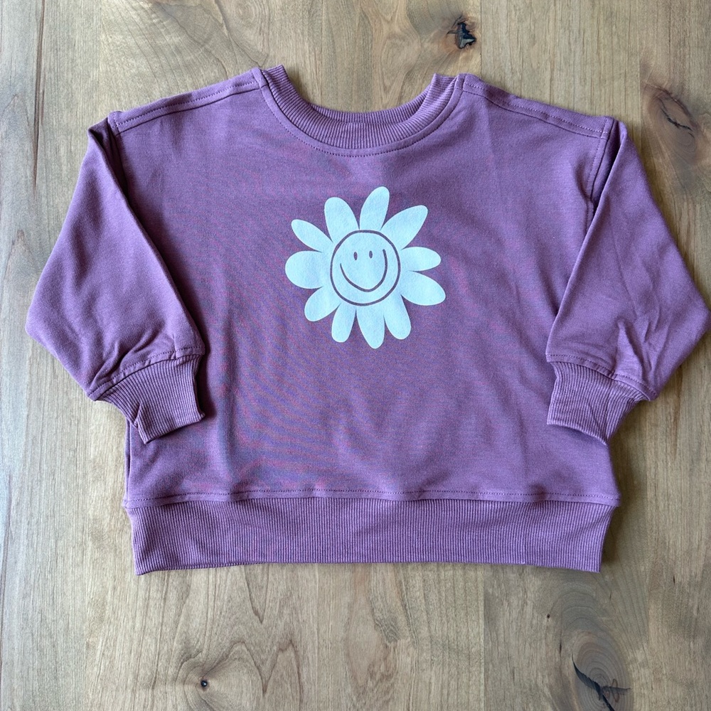 Boxy sweatshirt with smiley face